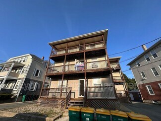 Plus de détails pour 103 Cote Ave, Woonsocket, RI - Logement à vendre