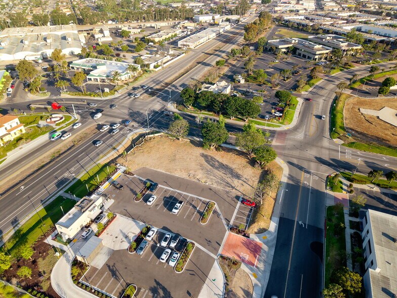 1600 Ives Ave, Oxnard, CA à louer - Photo de l’immeuble – Image 3 sur 13