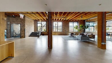 1500 W Carroll Ave, Chicago, IL à louer Photo de l’immeuble– Image 1 sur 10