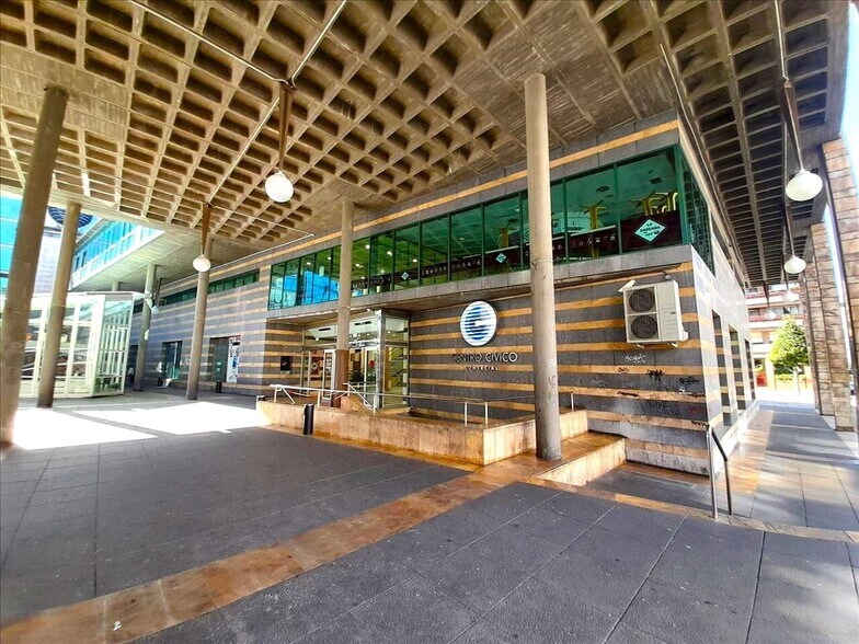 Calle Carlos López Otin, Oviedo, Asturias à vendre - Photo de l’immeuble – Image 3 sur 19