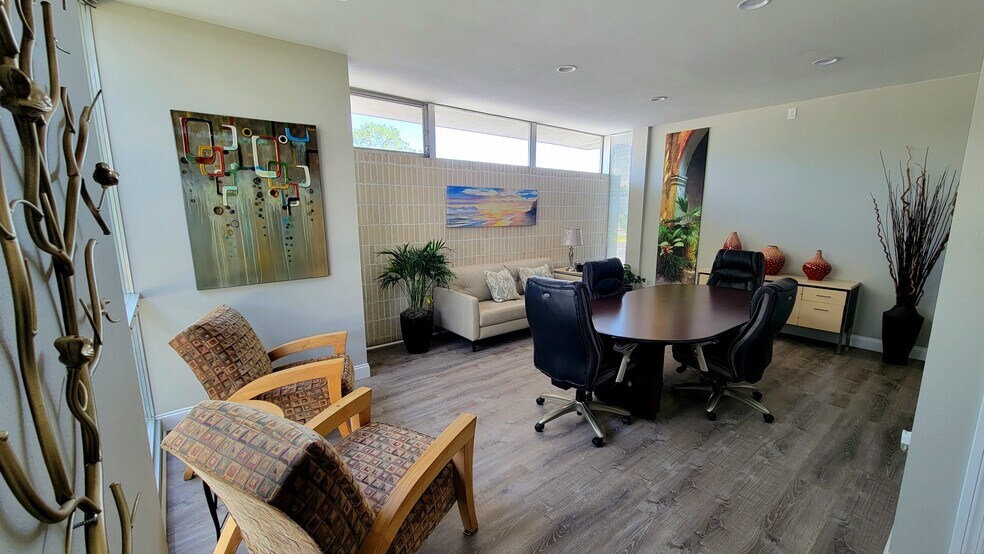 4100-4158 5th Ave N, Saint Petersburg, FL à louer - Photo intérieure – Image 2 sur 11