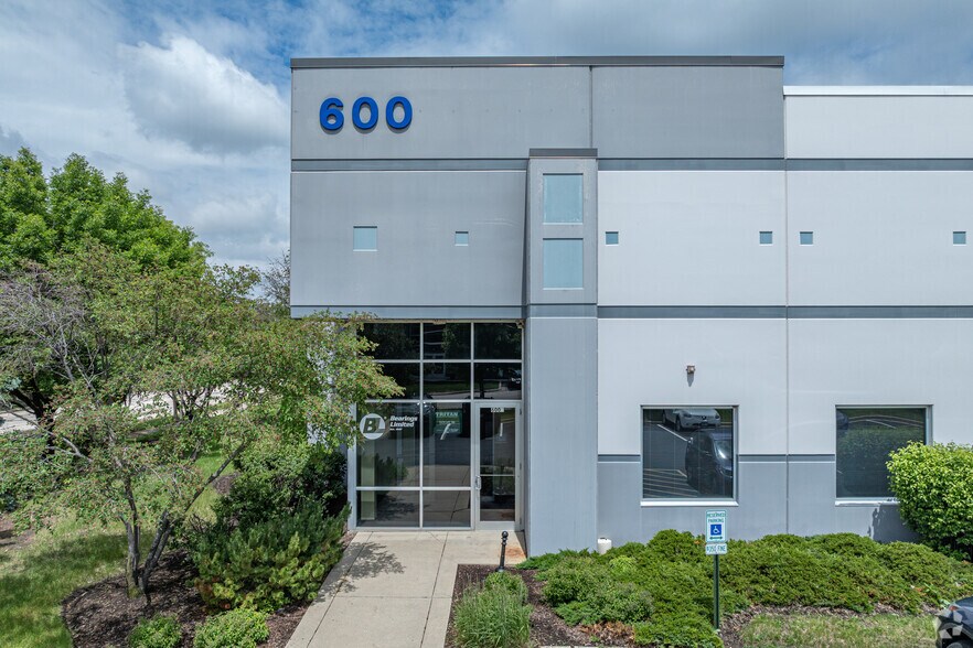 600 Territorial Dr, Bolingbrook, IL à vendre - Photo de l’immeuble – Image 3 sur 6