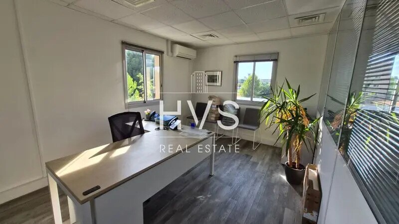 Bureau dans Vitrolles à louer - Photo intérieure – Image 2 sur 5