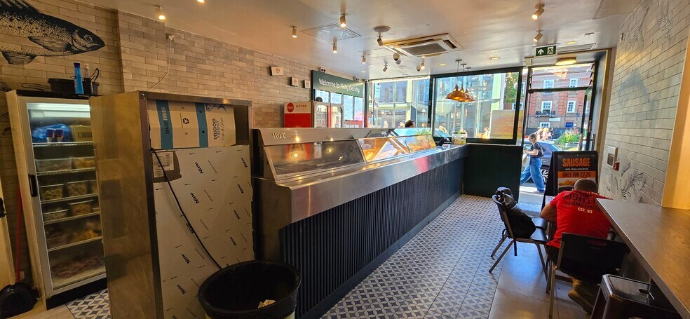 11 Fulham Broa, Londres à louer - Photo de l’immeuble – Image 2 sur 6