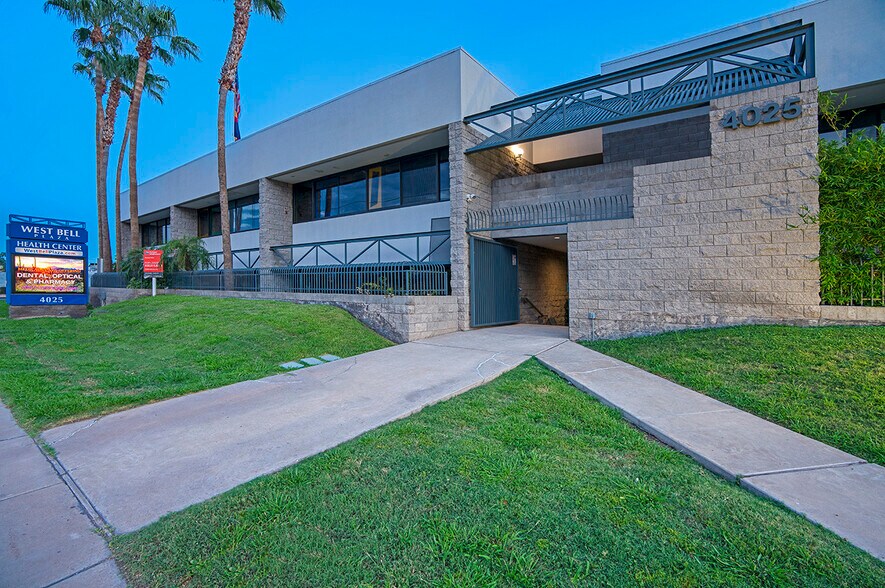 4025 W Bell Rd, Phoenix, AZ à louer - Photo de l’immeuble – Image 2 sur 7