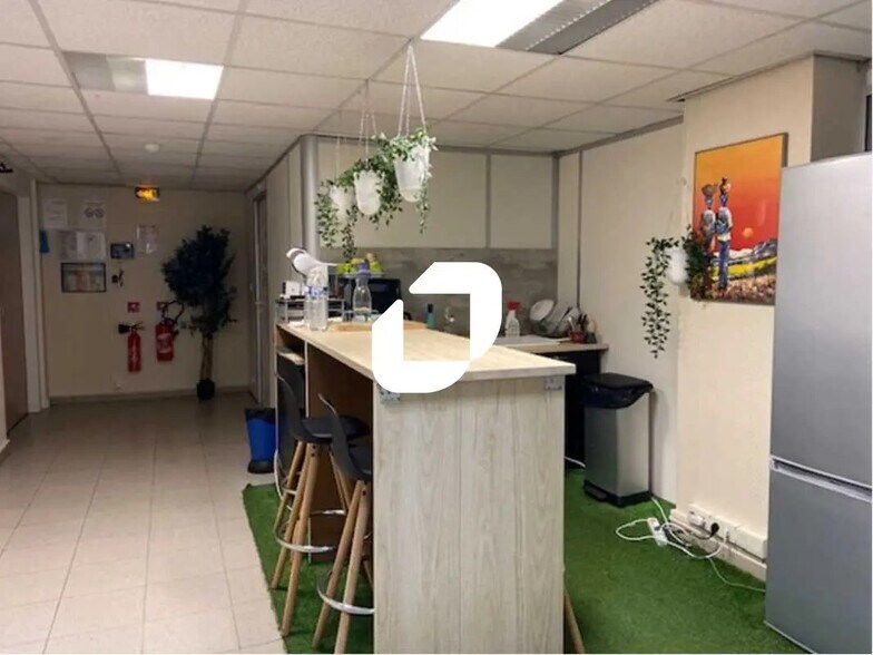 1 Rue Royale, Saint-Cloud à vendre - Photo de l’immeuble – Image 2 sur 9