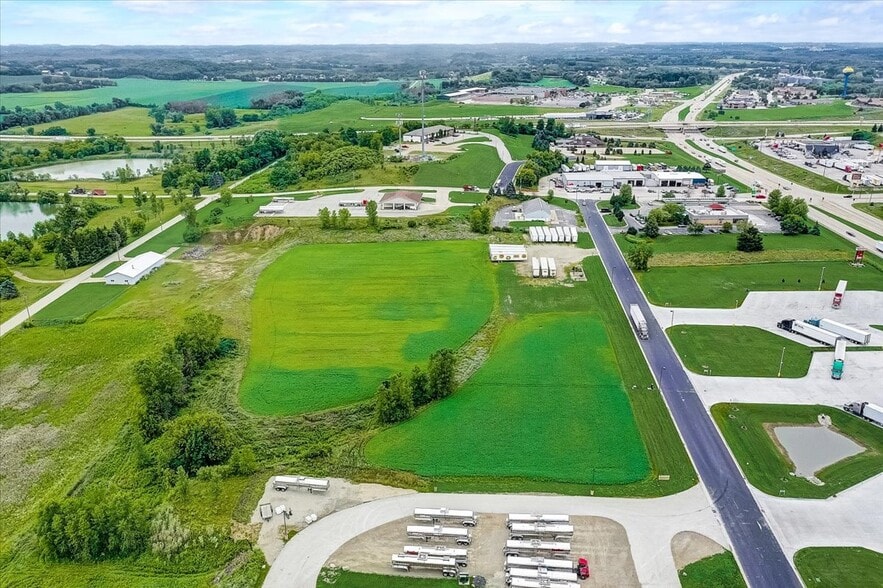 Remmel Drive, Johnson Creek, WI à vendre - Aérien – Image 3 sur 9