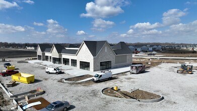1475 W Tournament Trail Trl, Westfield, IN à louer Photo de l’immeuble– Image 2 sur 3
