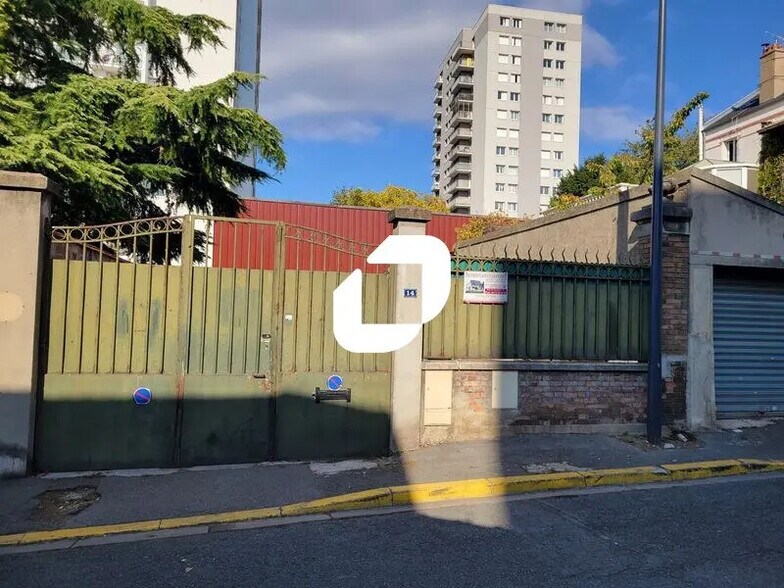 Local d’activités dans Les Lilas à louer - Photo de l’immeuble – Image 1 sur 7