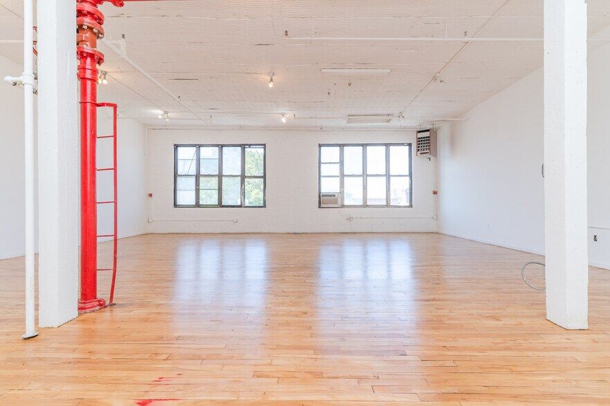 117 Grattan St, Brooklyn, NY à louer - Photo intérieure – Image 3 sur 14