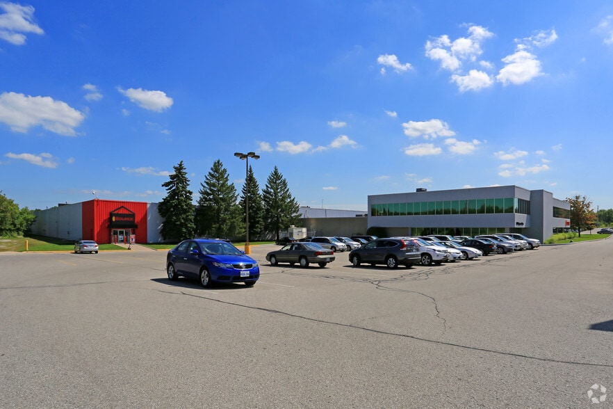 279 Bayview Dr, Barrie, ON à louer - Photo principale – Image 1 sur 4