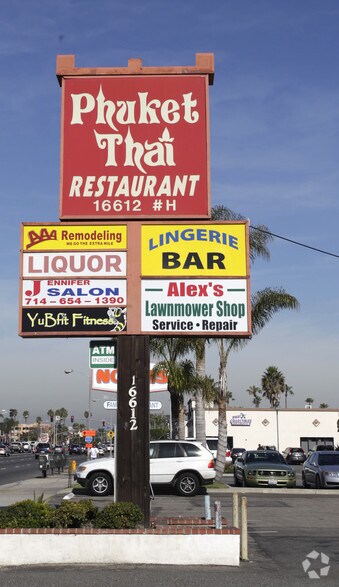 16612 Beach Blvd, Huntington Beach, CA à louer - Photo de l’immeuble – Image 3 sur 4