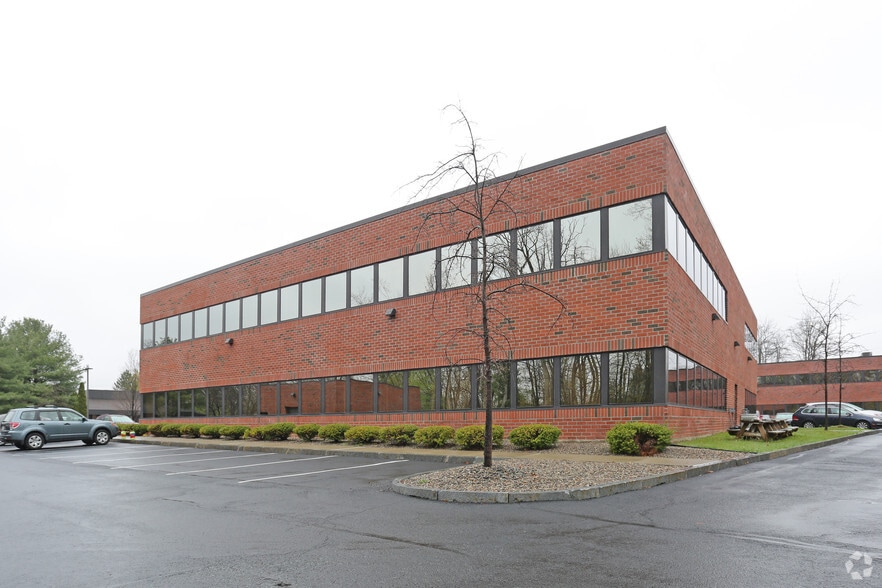 463 New Karner Rd, Albany, NY à louer - Photo de l’immeuble – Image 2 sur 4