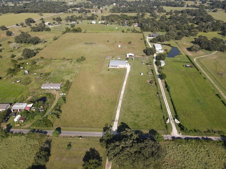 22273 Chapman Rd, Hempstead, TX à vendre - Photo de l’immeuble – Image 2 sur 31