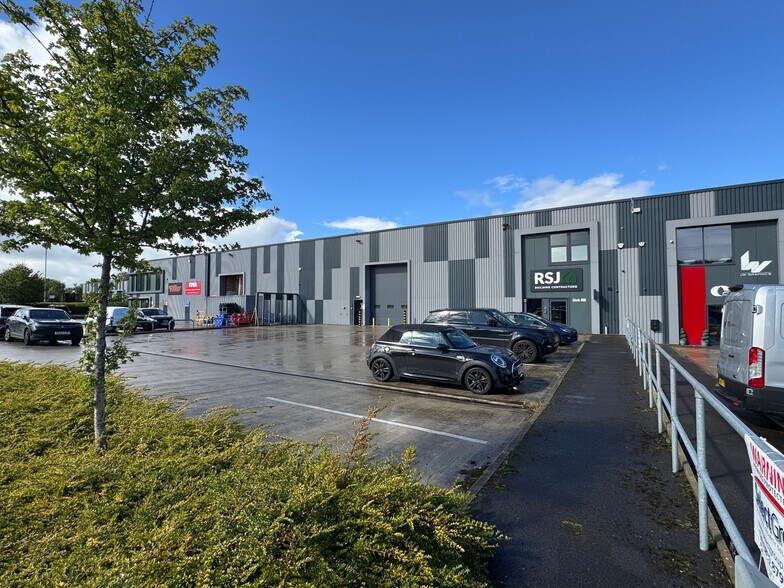 Otley Rd, Shipley à vendre - Photo de l’immeuble – Image 3 sur 5