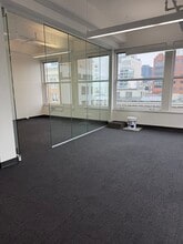 310 SW 4th Ave, Portland, OR à louer Photo intérieure– Image 1 sur 3