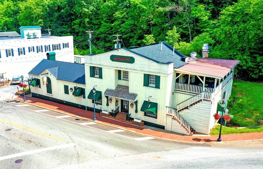 2849 Main st, Hot Springs, VA à vendre - Photo de l’immeuble – Image 2 sur 19