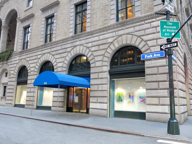 364 Park Ave, New York, NY à louer - Photo de l’immeuble – Image 2 sur 3