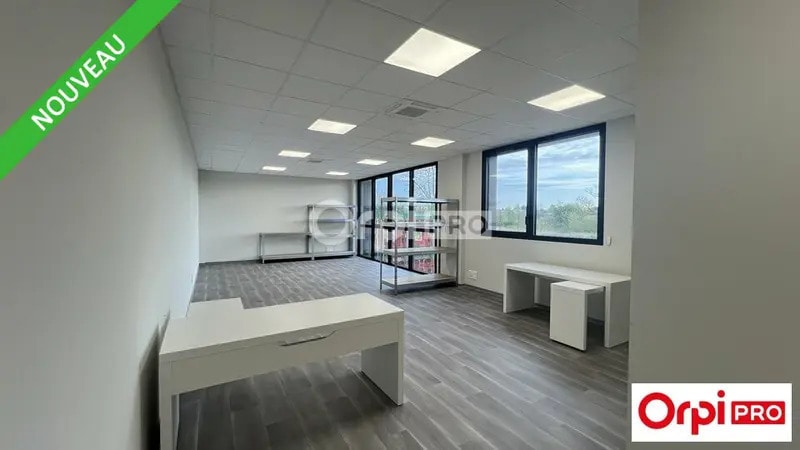Bureau dans Bourg-lès-Valence à louer Photo de l’immeuble– Image 1 sur 5