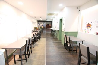 Plus de détails pour Plaça Catalunya, Olesa de Montserrat - Local commercial à louer