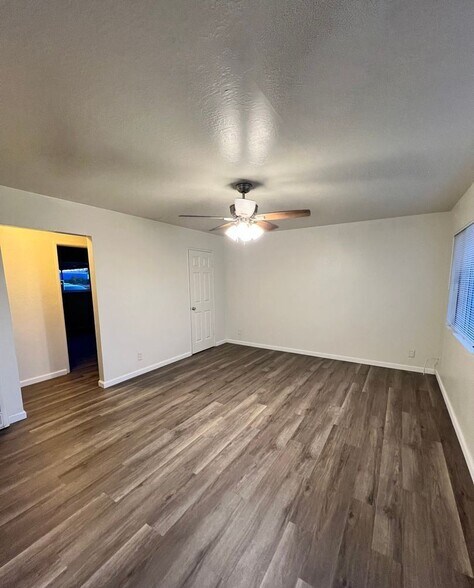 5366 St Mark Ave, Newark, CA à vendre - Photo de l’immeuble – Image 2 sur 19