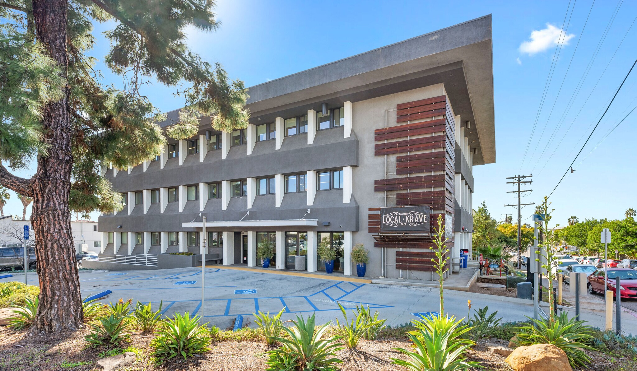 3033 Bunker Hill St, San Diego, CA à louer Photo principale– Image 1 sur 8