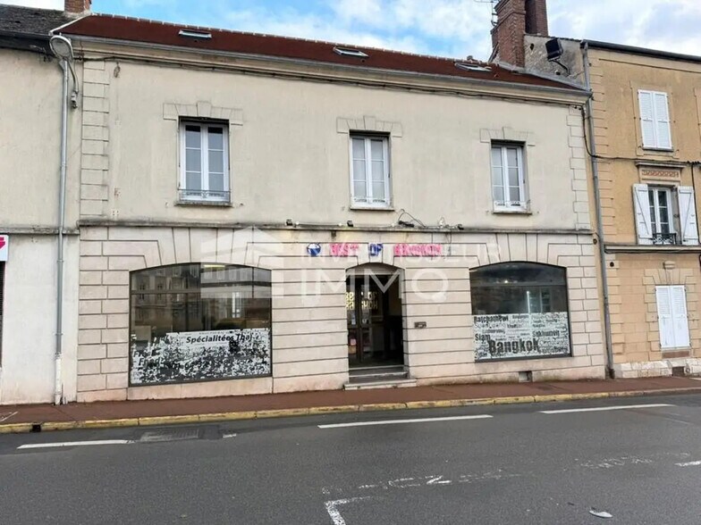 Local commercial dans Melun à louer - Photo de l’immeuble – Image 3 sur 6