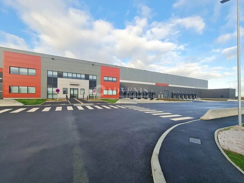 Industriel/Logistique dans Pléchâtel à louer - Photo de l’immeuble – Image 2 sur 12