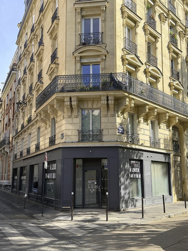 Plus de détails pour Local commercial à louer