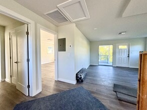 803 Myrtle Ter, Naples, FL à vendre Photo intérieure– Image 2 sur 5