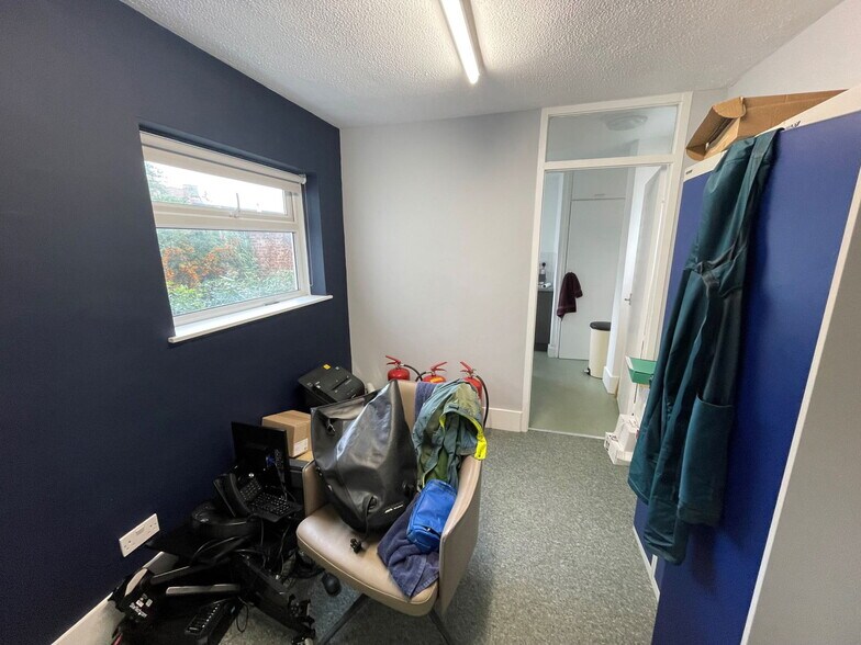 135 Elm Grv, Brighton à vendre - Photo intérieure – Image 3 sur 3