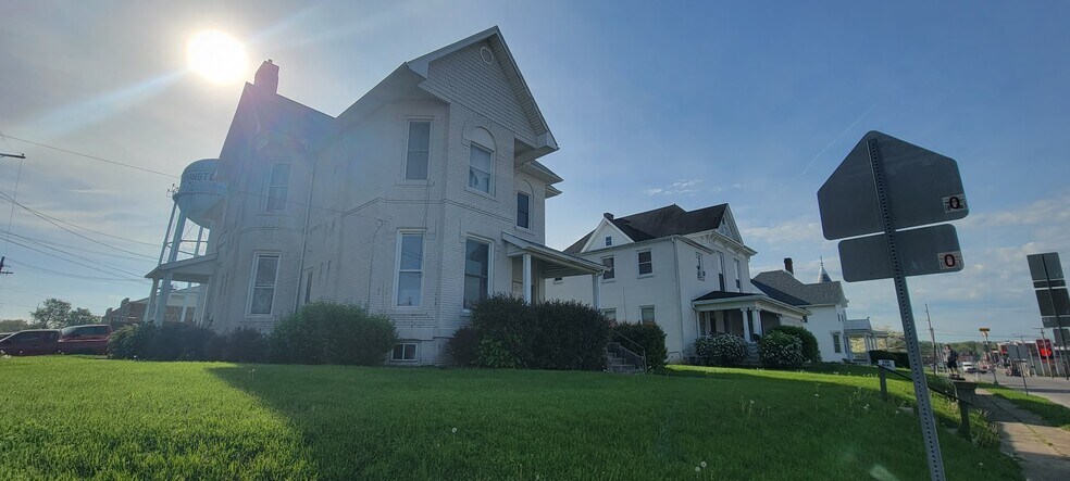 312 NE 5th St, Washington, IN à vendre - Photo principale – Image 1 sur 1