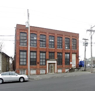 Plus de détails pour 209 Center St, Bridgeport, CT - Bureau, Industriel/Logistique à louer