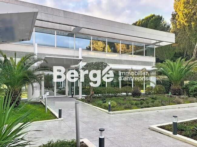 Plus de détails pour Bureau à louer