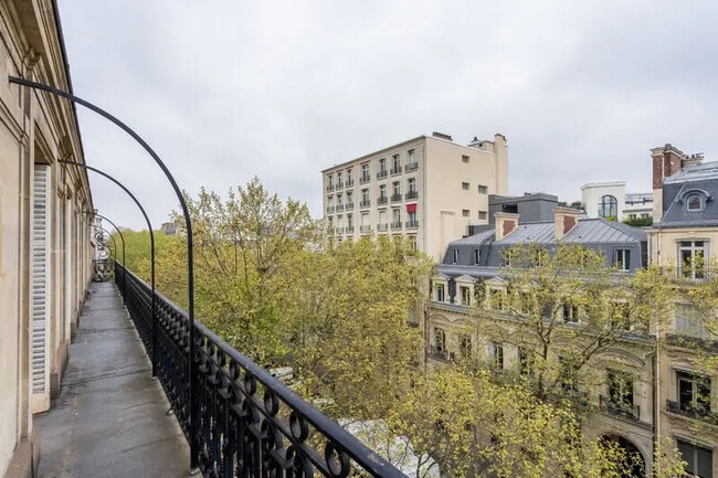 Plus de détails pour 5 Avenue De Messine, Paris - Bureau à louer