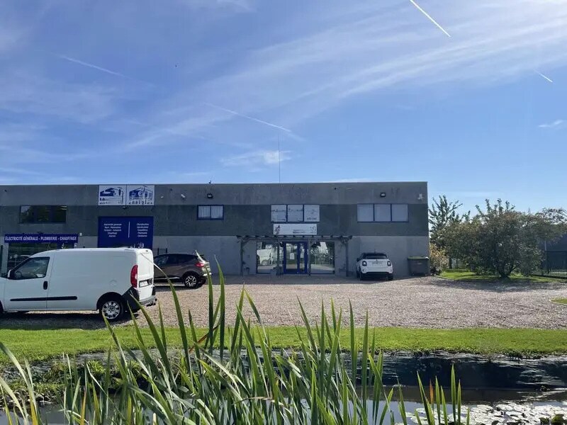 Local d'activités dans Eslettes à vendre Photo de l’immeuble– Image 1 sur 12