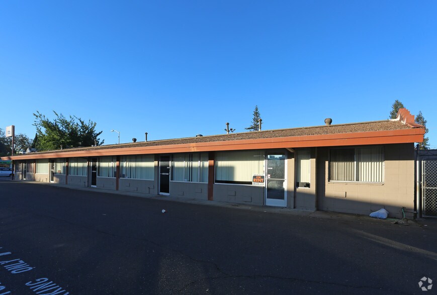 720-728 A St, Hayward, CA à louer - Photo de l’immeuble – Image 2 sur 11