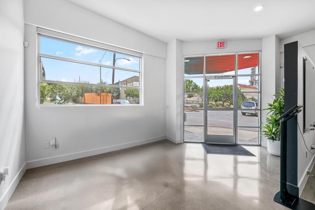201 Arena St, El Segundo, CA à louer Photo intérieure– Image 1 sur 13