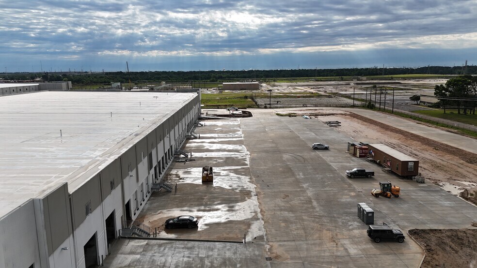 1823 Haden Rd, Houston, TX à louer - Photo de l’immeuble – Image 2 sur 4