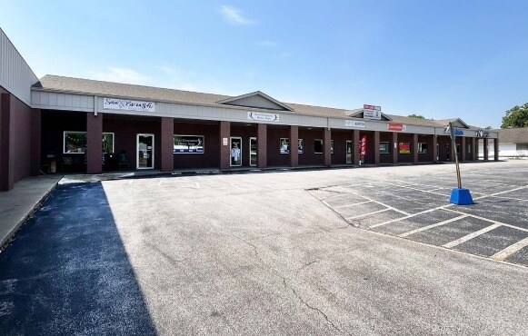 10716-10738 Business 21, Hillsboro, MO à louer - Photo de l’immeuble – Image 2 sur 4