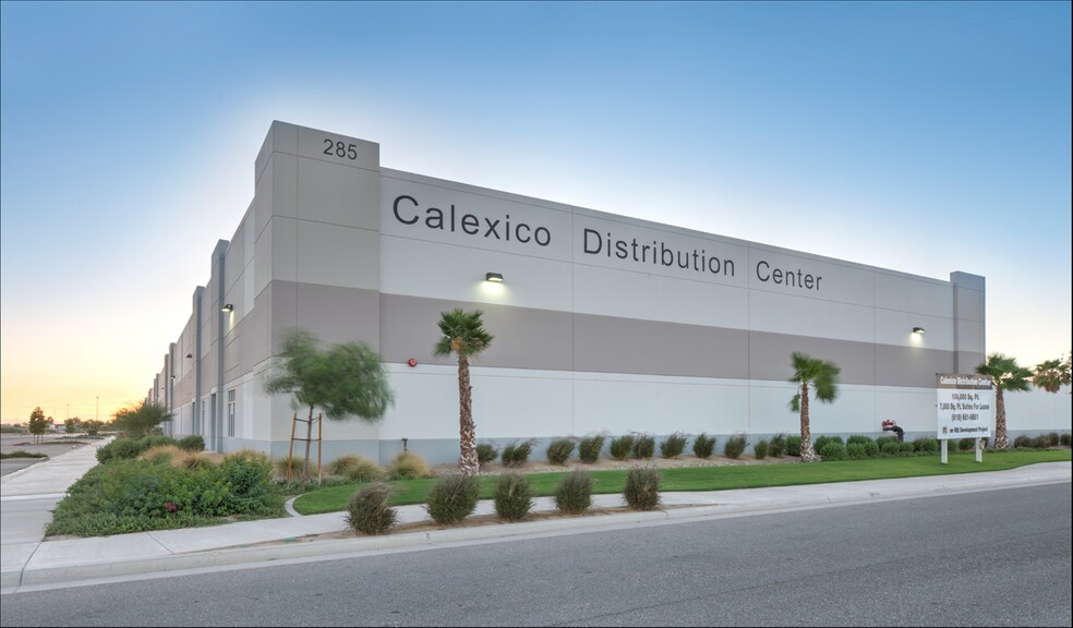 285 Rood Rd, Calexico, CA à louer - Photo de l’immeuble – Image 3 sur 3