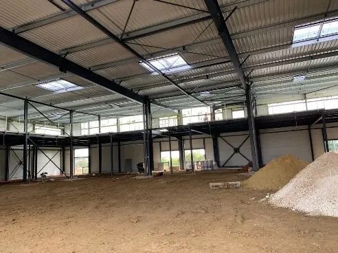 Bureau dans Louvres à louer Photo de l’immeuble– Image 1 sur 5