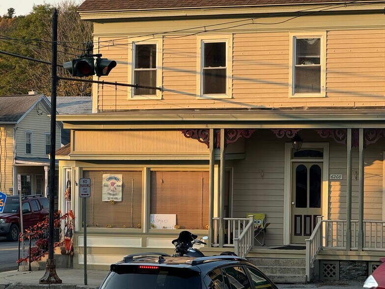6202-6208 State Highway 28, Fly Creek, NY à vendre - Photo de l’immeuble – Image 2 sur 15