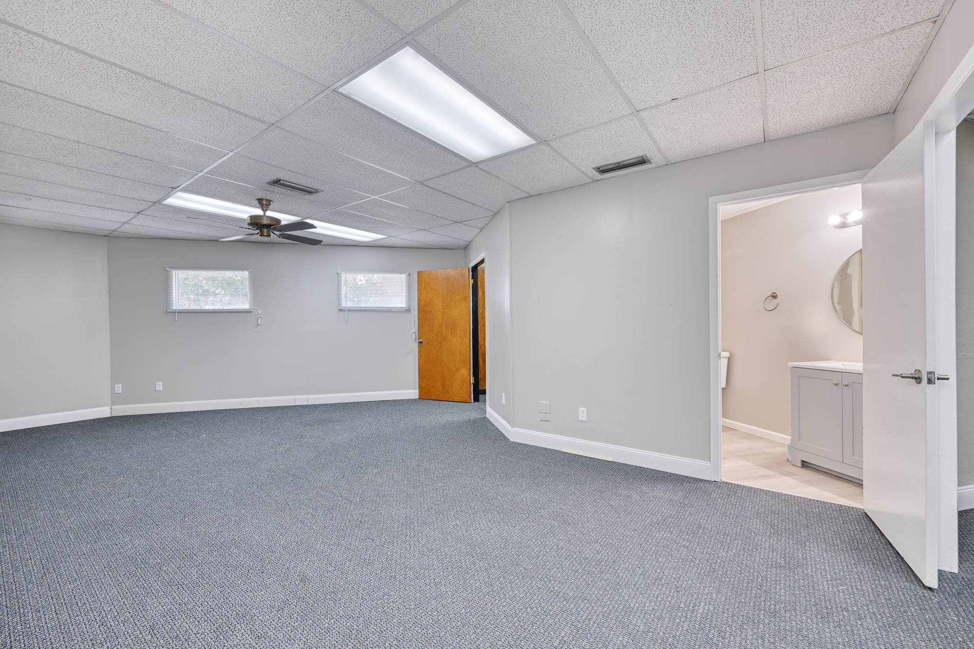 5858 St Augustine Rd, Jacksonville, FL à louer Photo intérieure– Image 1 sur 11