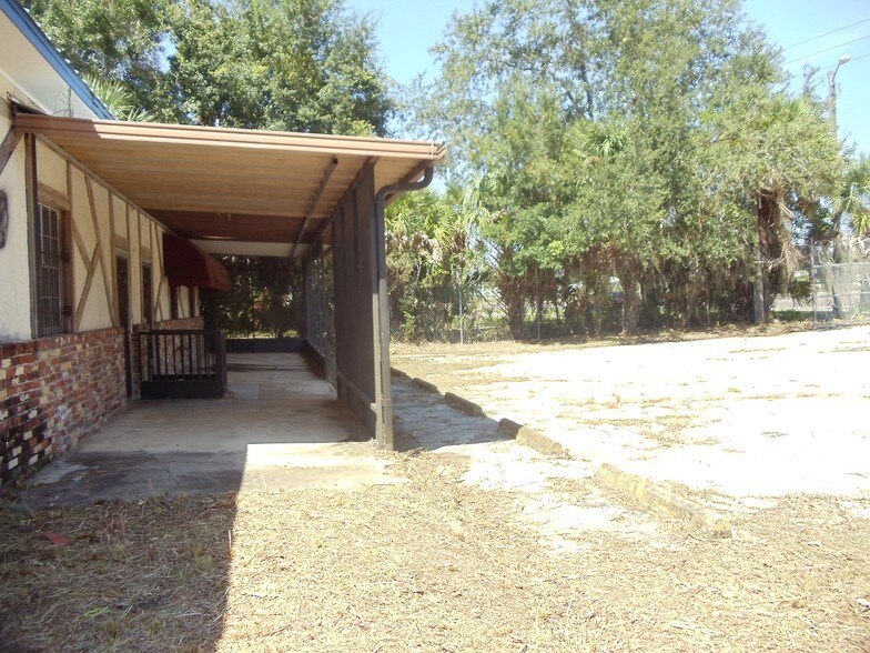 4620 NW 13th St, Gainesville, FL à louer - Photo de l’immeuble – Image 2 sur 29