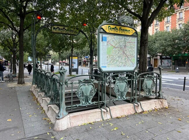 Plus de détails pour Local commercial à vendre