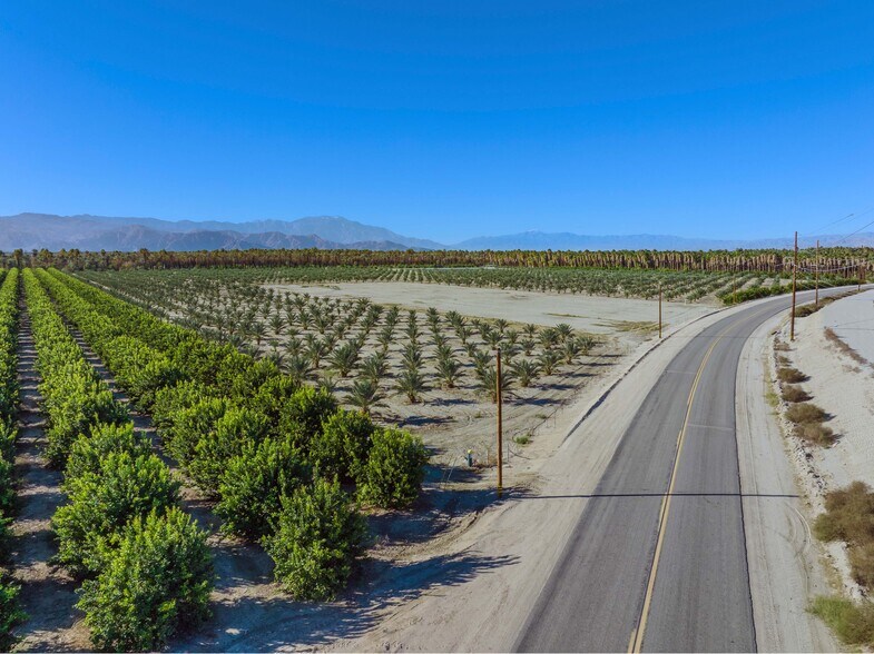 Fillmore st, Thermal, CA à vendre - Aérien – Image 3 sur 6