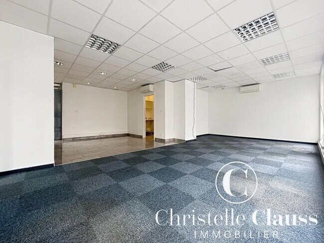 Plus de détails pour Bureau à louer