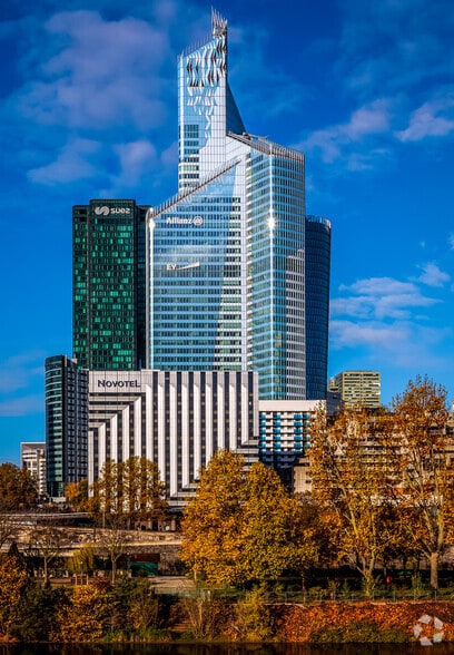 1-2 Place Des Saisons, Courbevoie à louer - Photo de l’immeuble – Image 3 sur 6