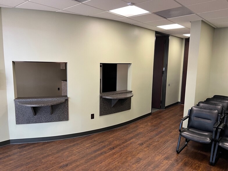 11110 E I-10 Fwy, Houston, TX à vendre - Photo intérieure – Image 3 sur 26